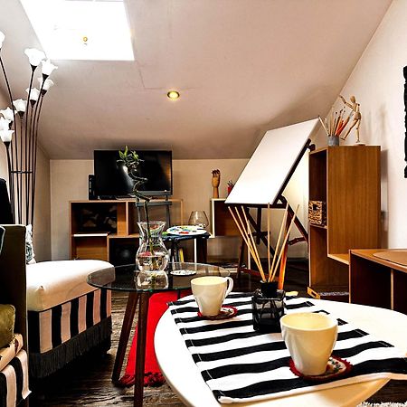 Apartamento Family Penthouse Old Town Heart Renovated Belgrado Exterior foto