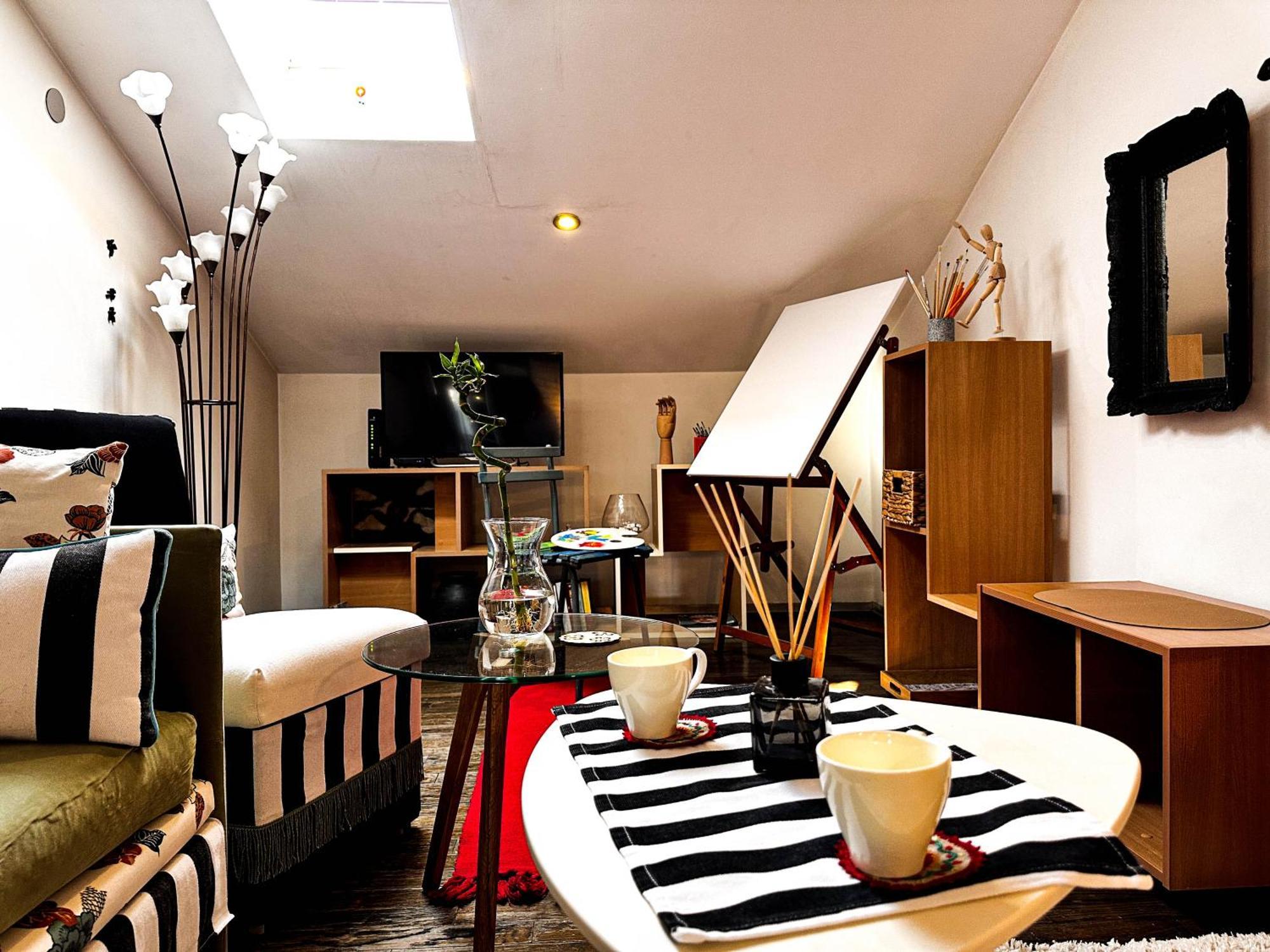 Apartamento Family Penthouse Old Town Heart Renovated Belgrado Exterior foto