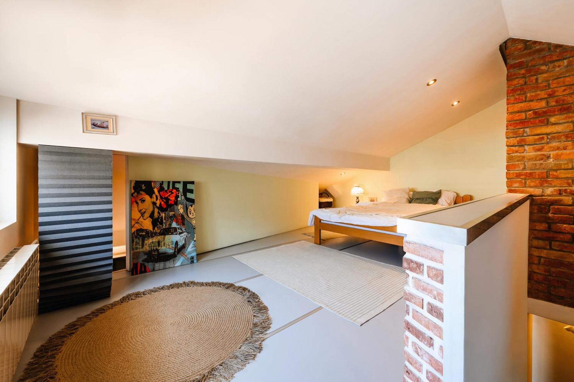 Apartamento Family Penthouse Old Town Heart Renovated Belgrado Exterior foto