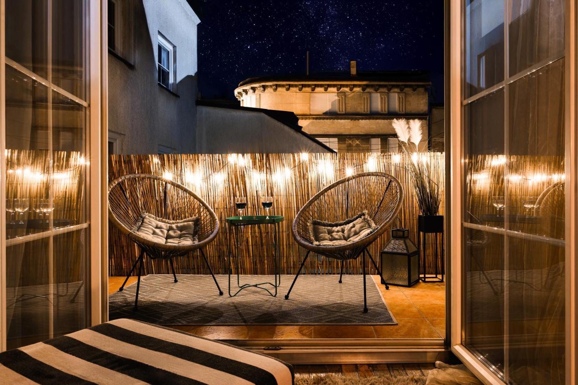 Apartamento Family Penthouse Old Town Heart Renovated Belgrado Exterior foto